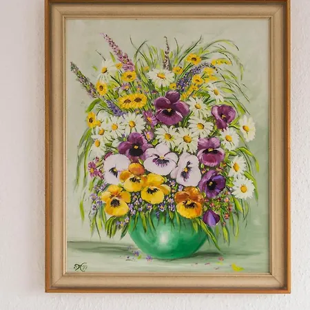 Maria Feucht Apartment *